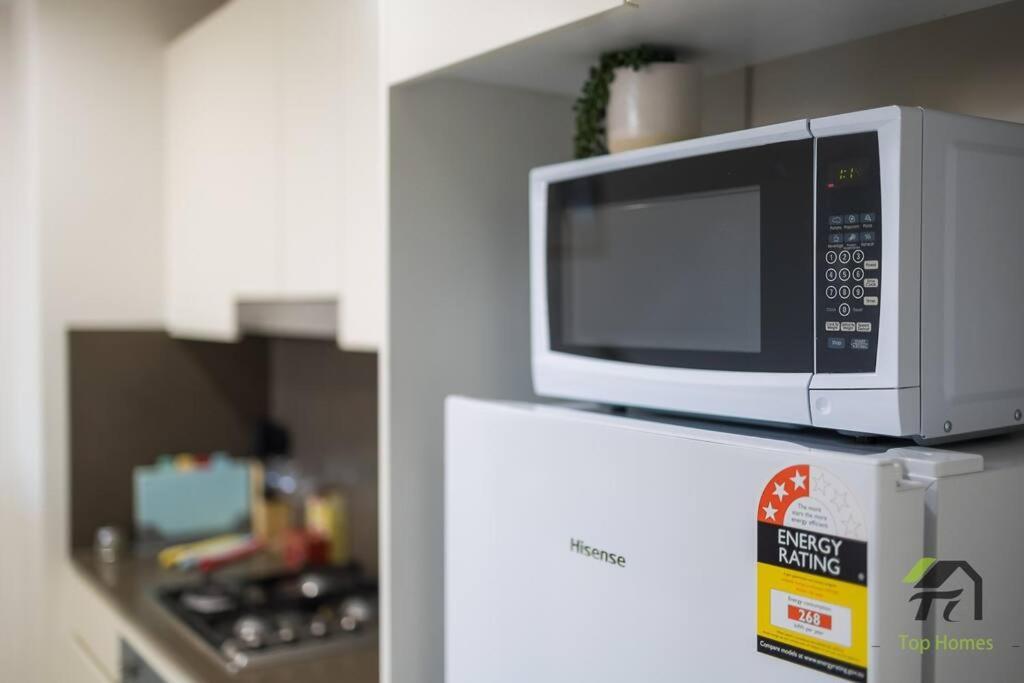 Vivid Unit Next To Campsie 6 Mins To Train Station Apartment Sydney